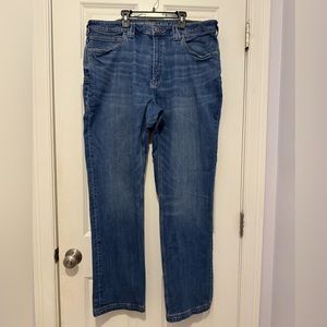 Duluth Relaxed fit double flex ball room jeans size 38-34